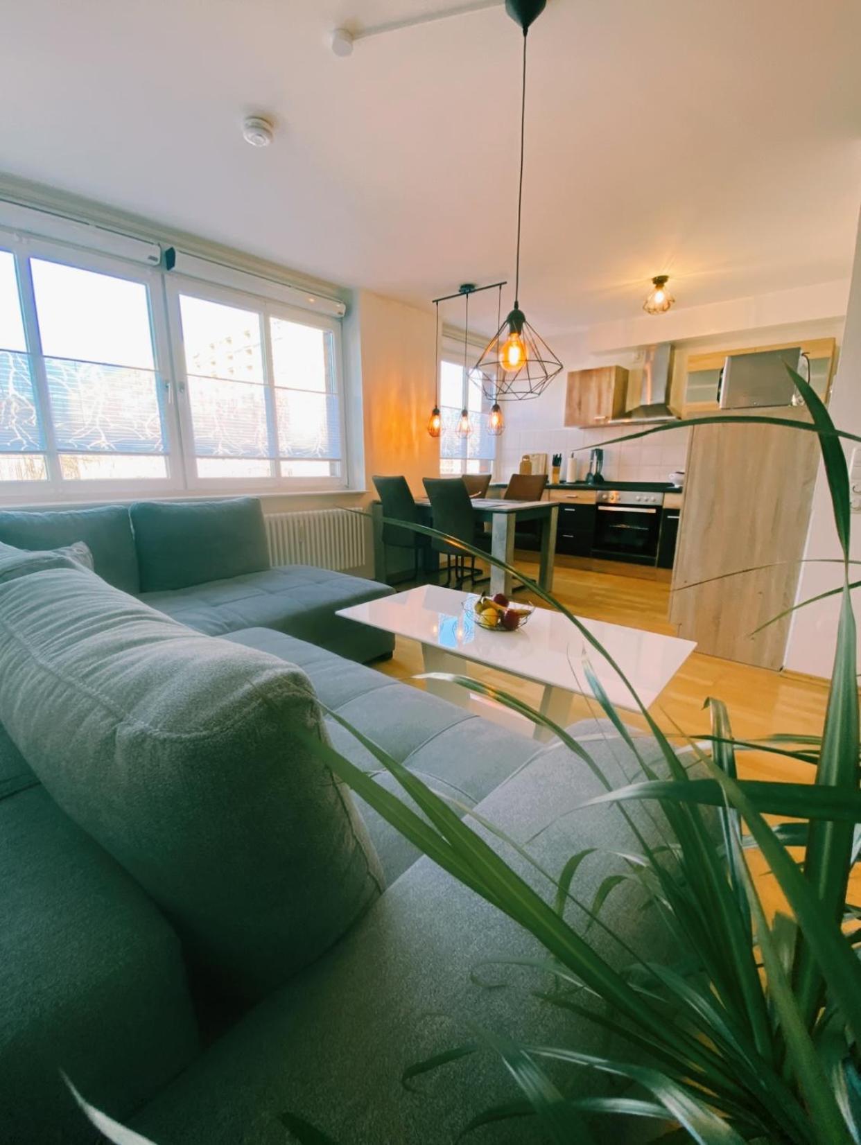 Im Zentrum Mit Tiefgaragen-stellplatz Apartment *